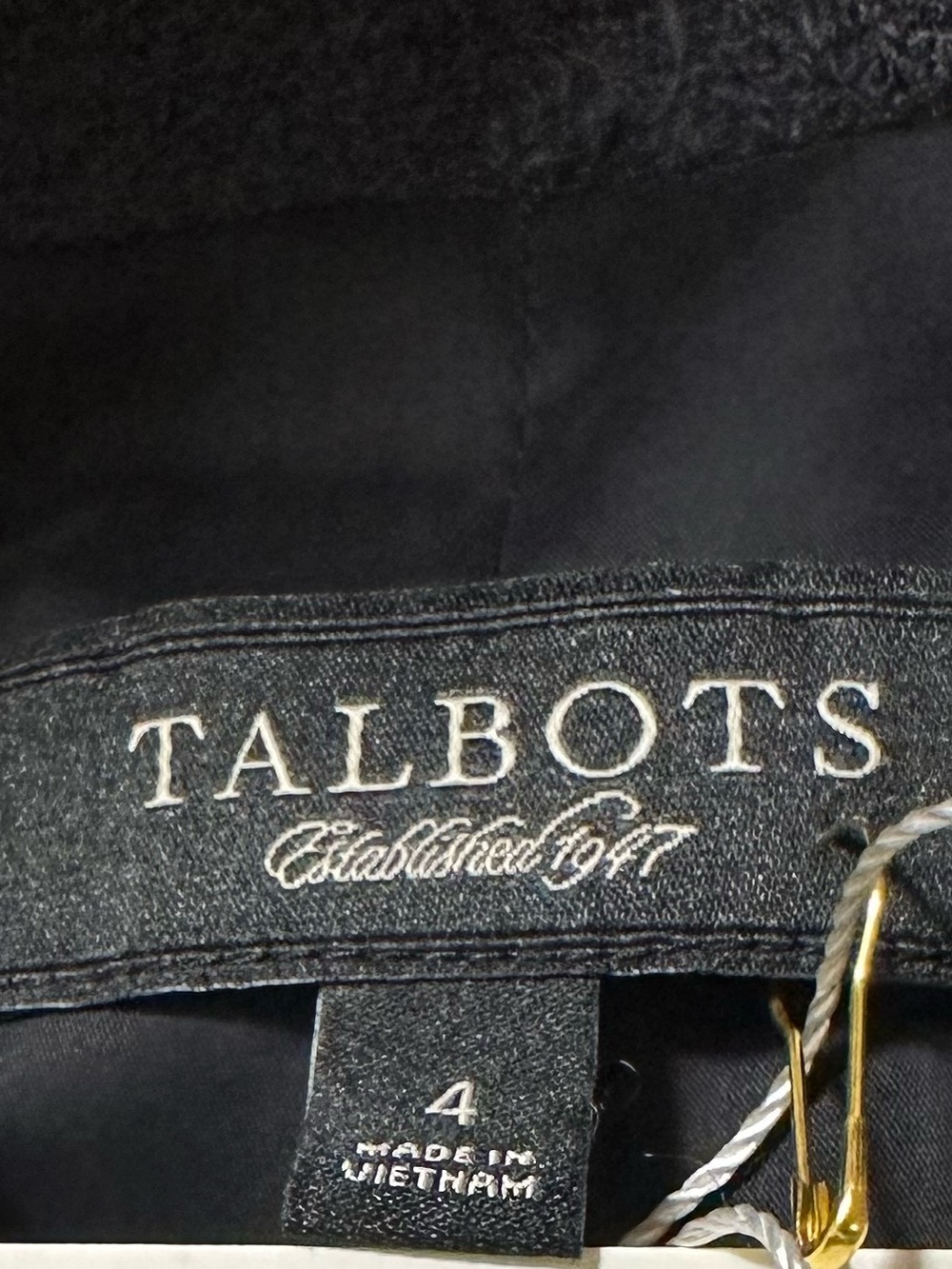 Talbots Black Bouclé Wool Blend Button Front Jacket Size 4 - Picture 2 of 11